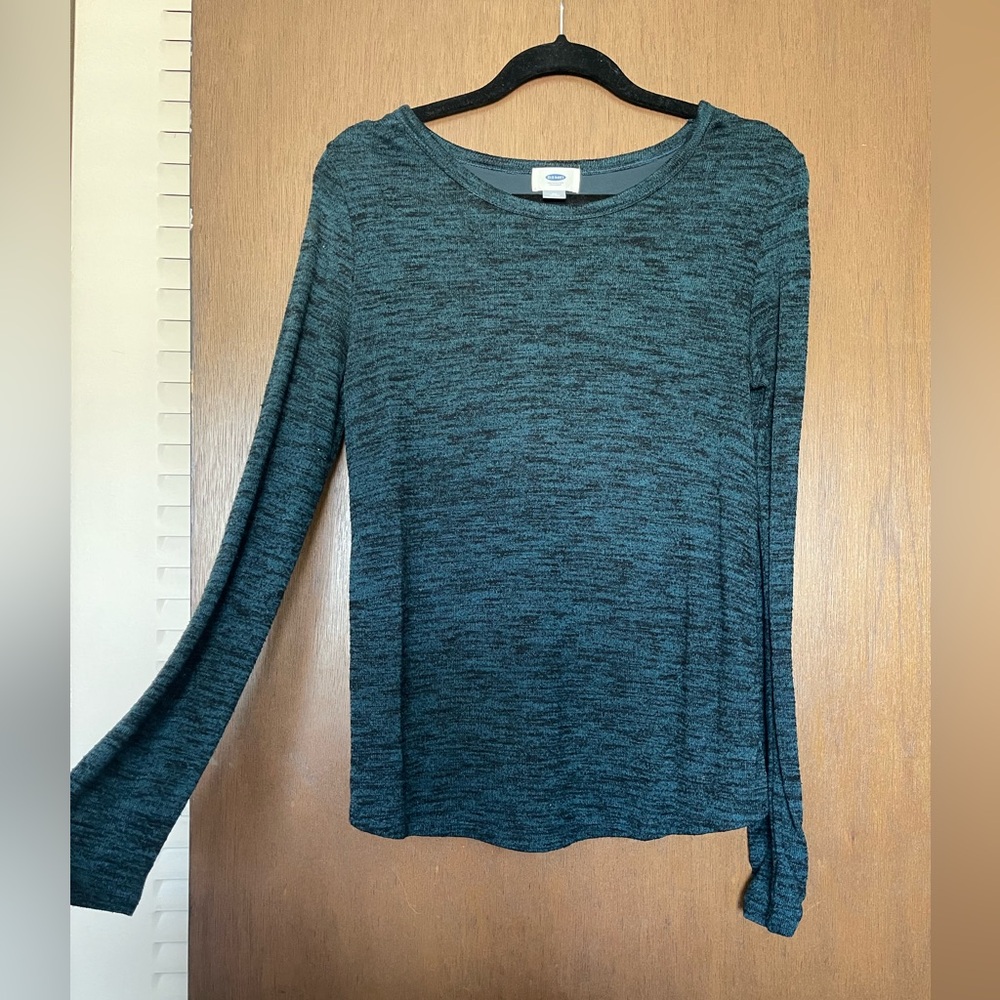Green & black long sleeve tee